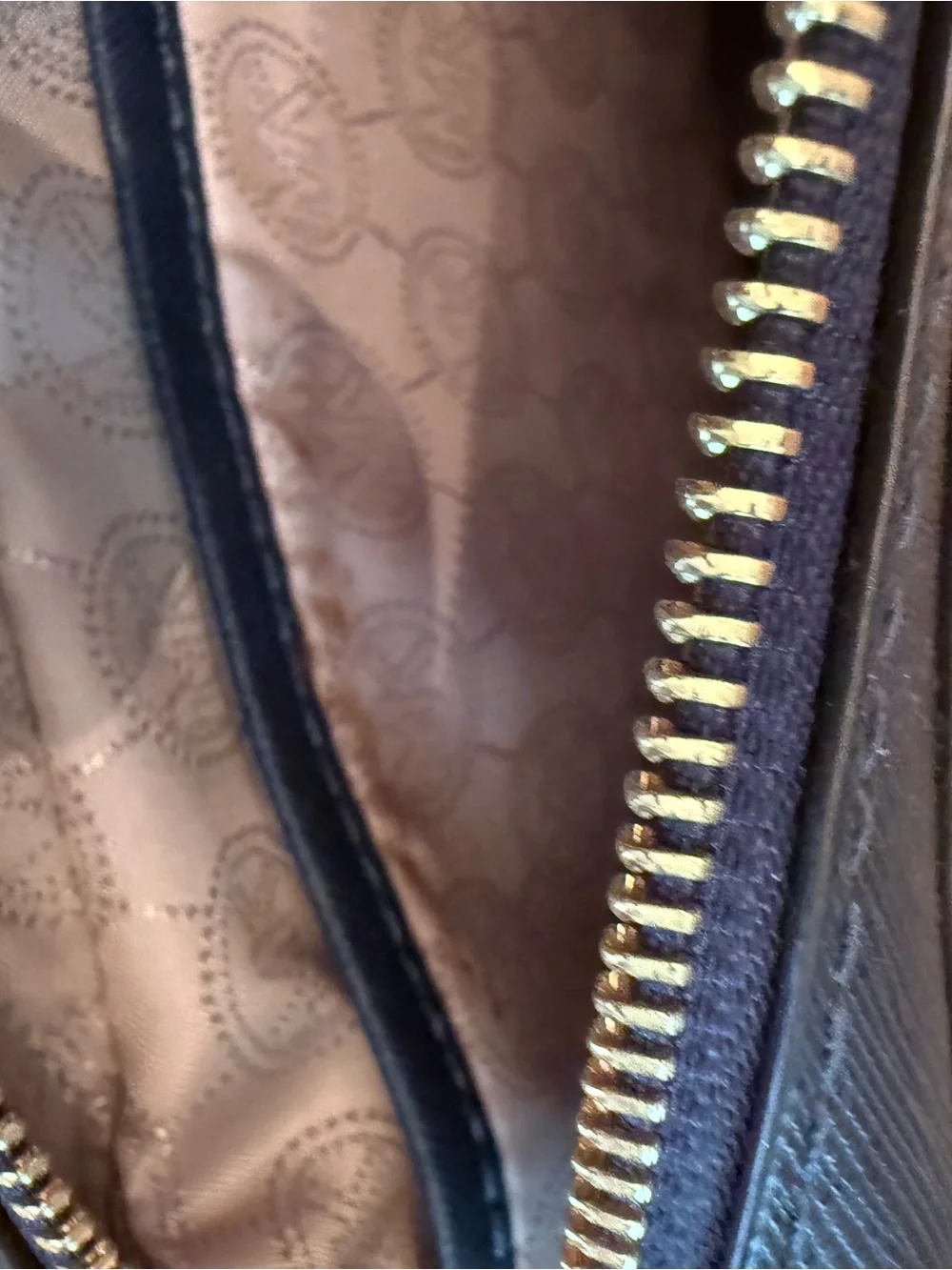 Michael Kors compact michael